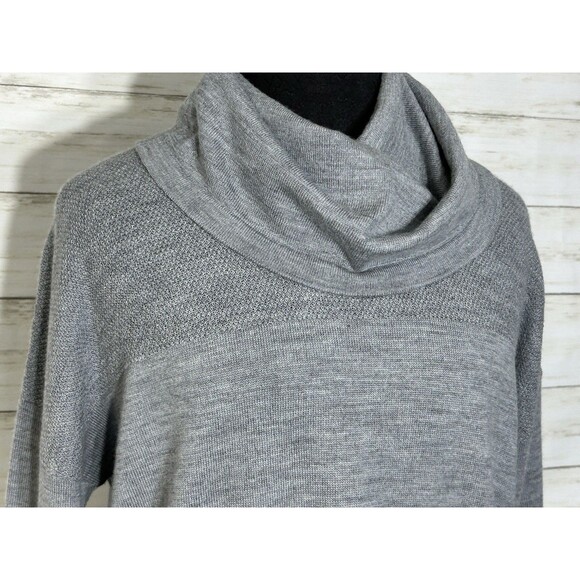 Adrienne Vittadini MEDIUM Gray 100% Extra Fine Merino Wool COWL Collar Sweater - Picture 2 of 16